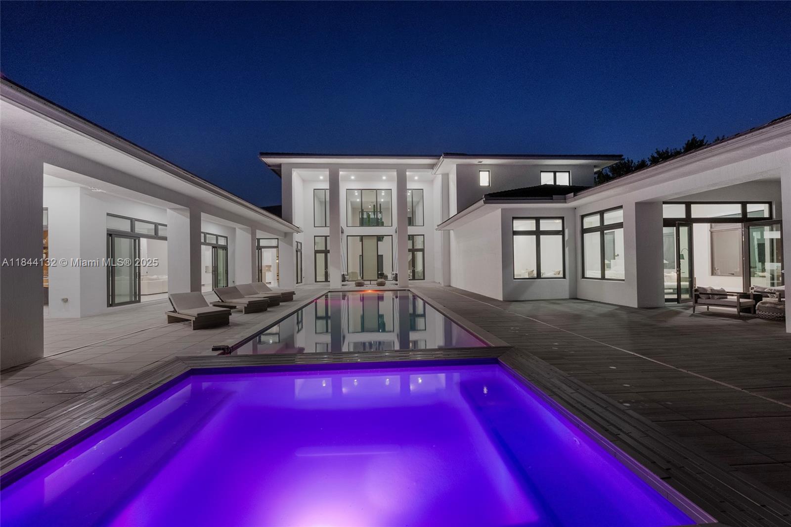 3275 Islewood Ave Weston, FL 33332