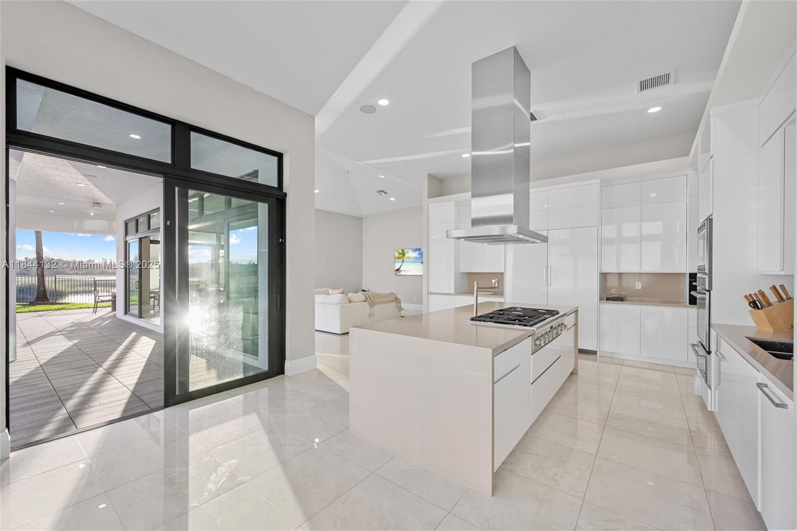 3275 Islewood Ave Weston, FL 33332