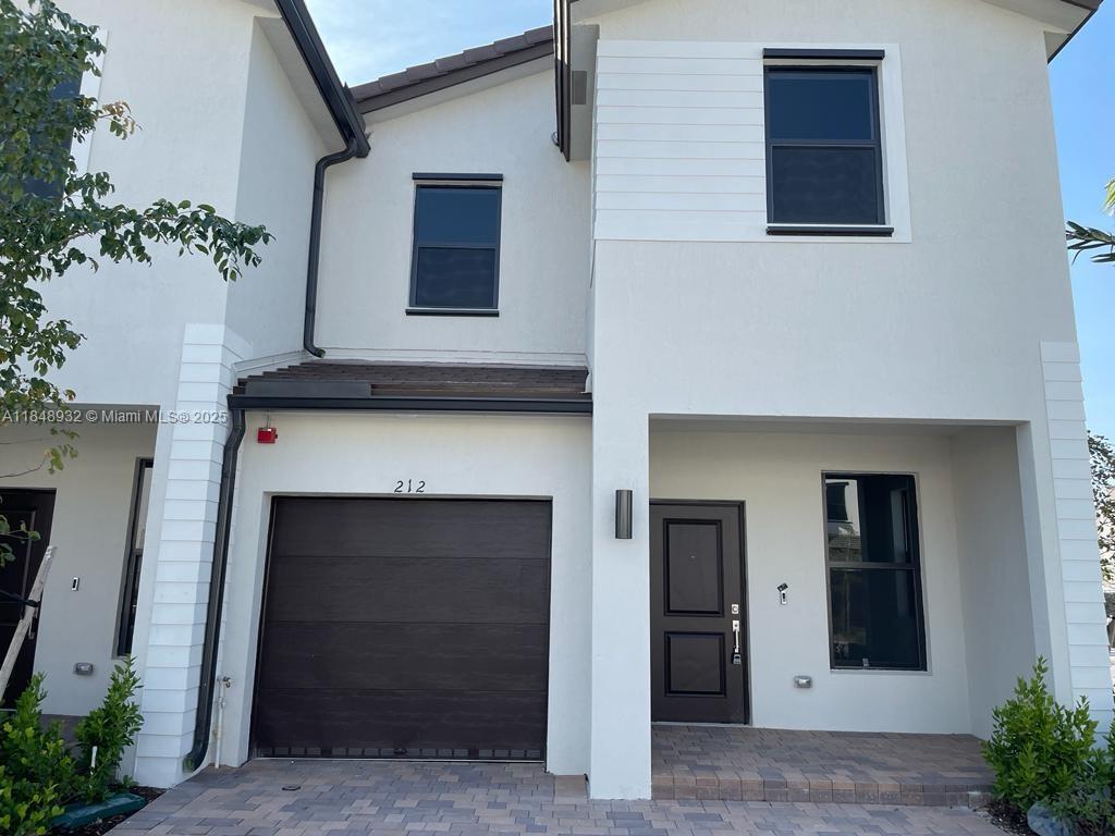 212 SW 159th Ter