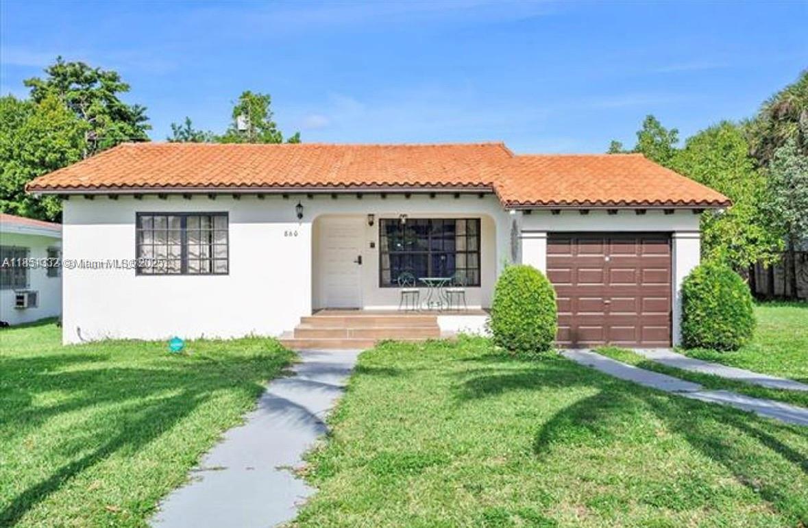 860 NW 17th Ct