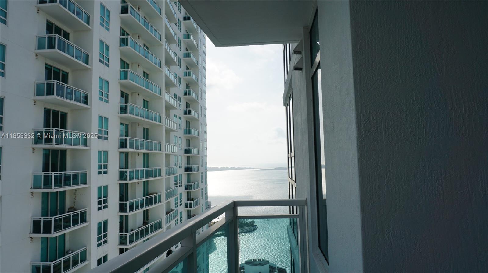 image The Plaza 901 Brickell Co11