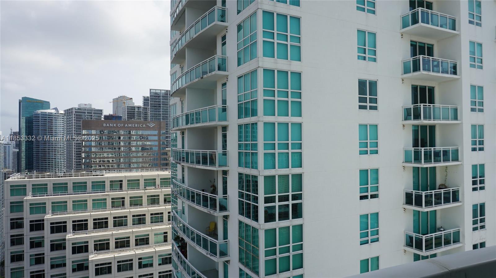 image The Plaza 901 Brickell Co2