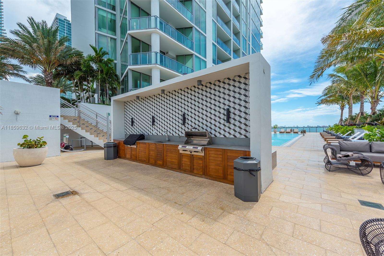 image Biscayne Beach86