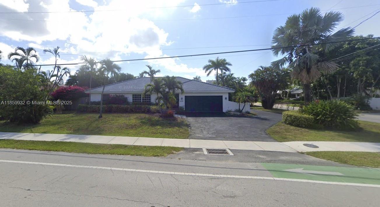 4300 Bayview Dr