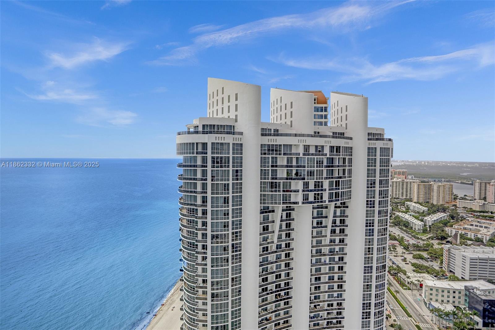 18201 Collins Ave #5508