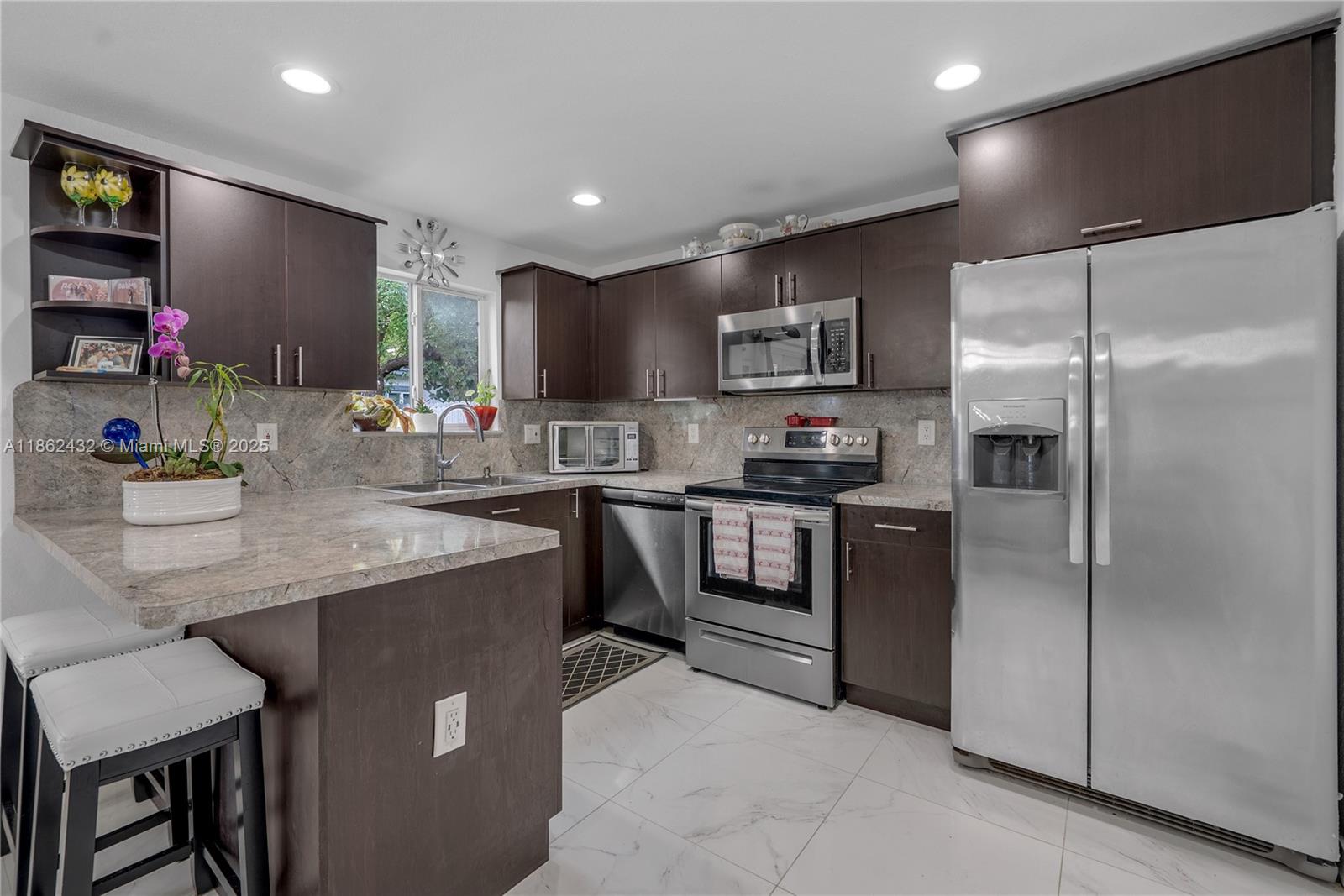 3020 NW 45th St