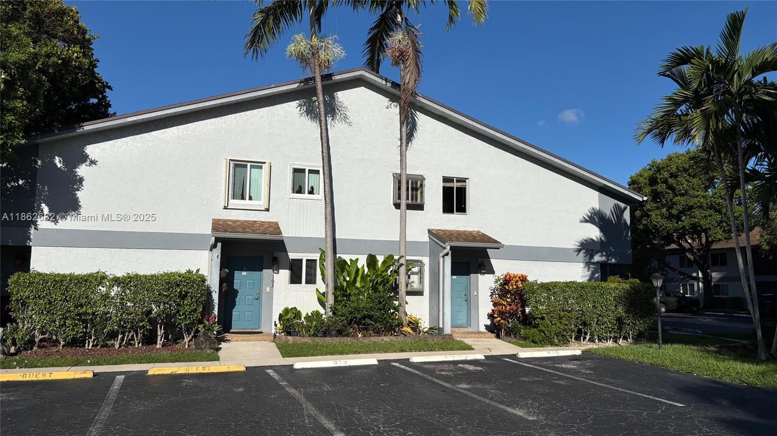 2761 S Oakland Frst Dr #103