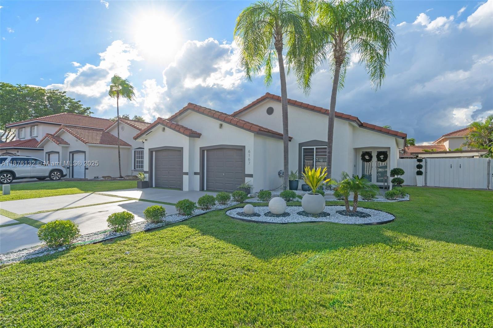 6167 NW 181st Ter Cir N