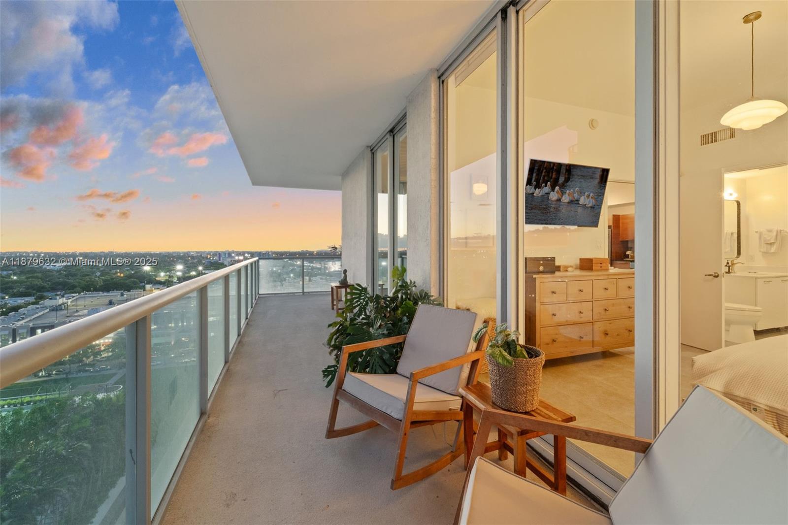 image Two Midtown Miami Condo11