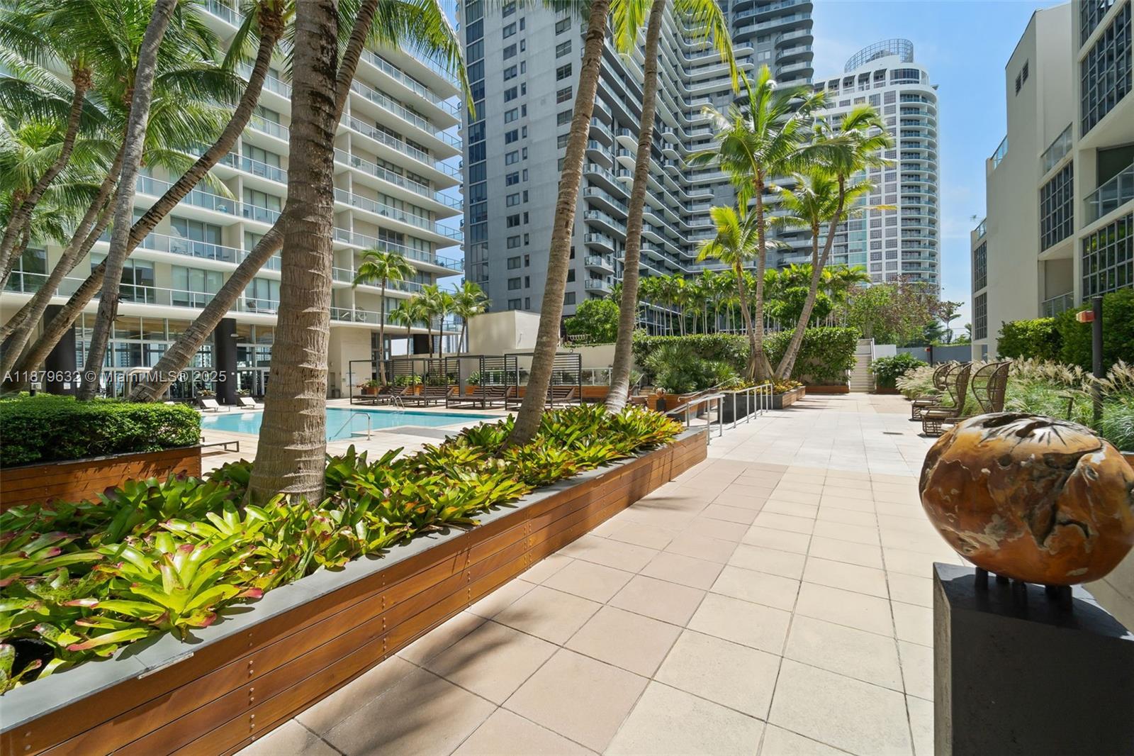 image Two Midtown Miami Condo24