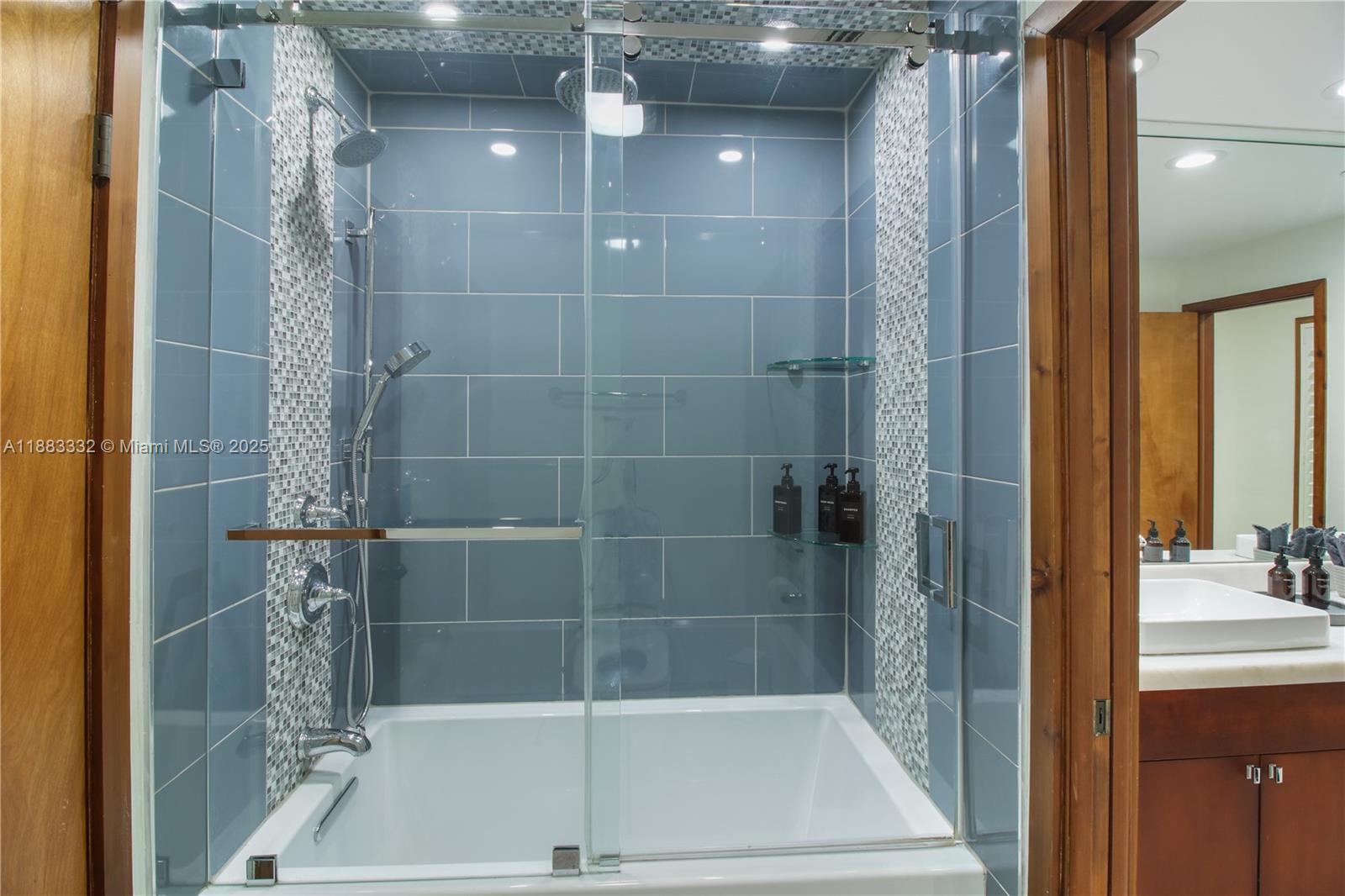 8120 SW 182nd St Palmetto Bay, FL 33157