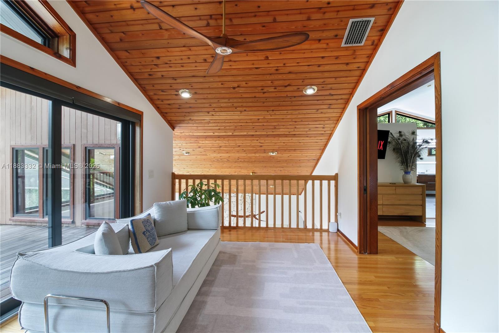 8120 SW 182nd St Palmetto Bay, FL 33157