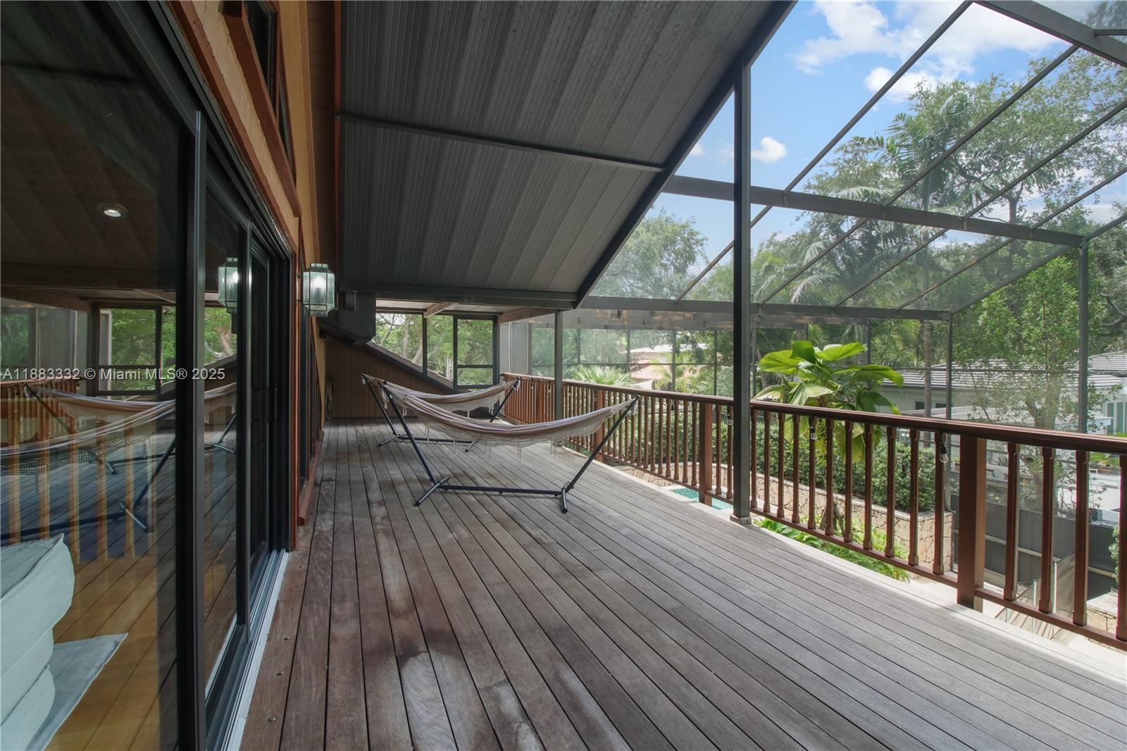 8120 SW 182nd St Palmetto Bay, FL 33157