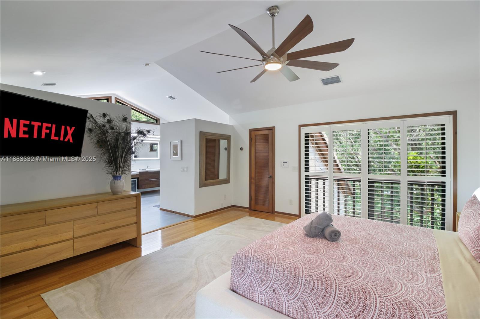 8120 SW 182nd St Palmetto Bay, FL 33157