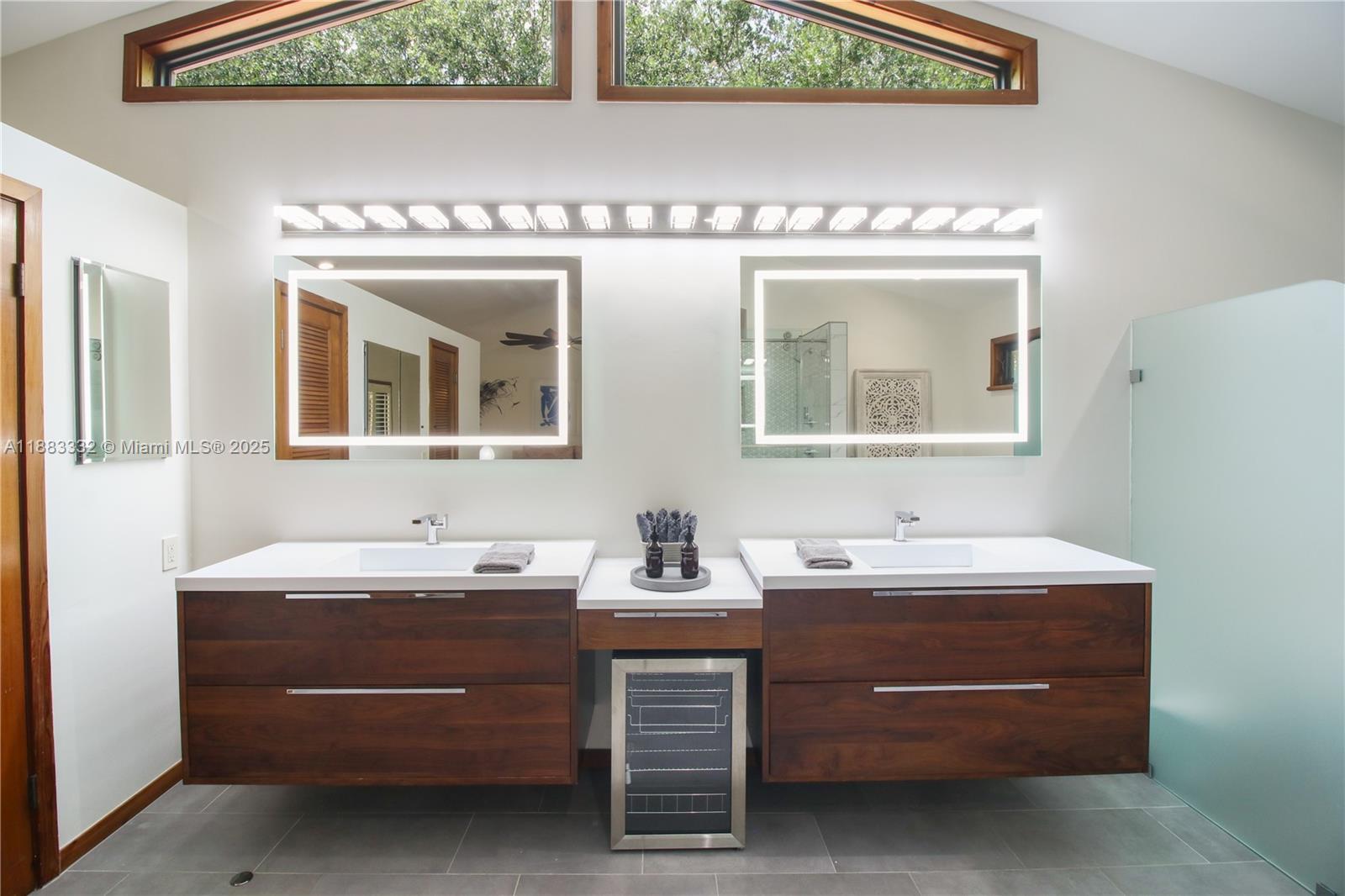 8120 SW 182nd St Palmetto Bay, FL 33157