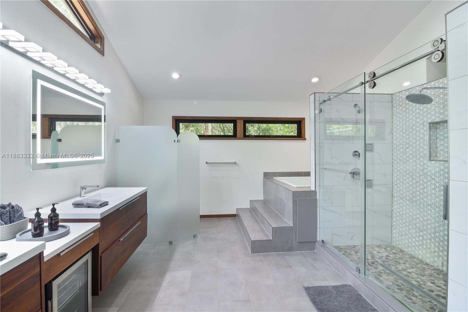 8120 SW 182nd St Palmetto Bay, FL 33157