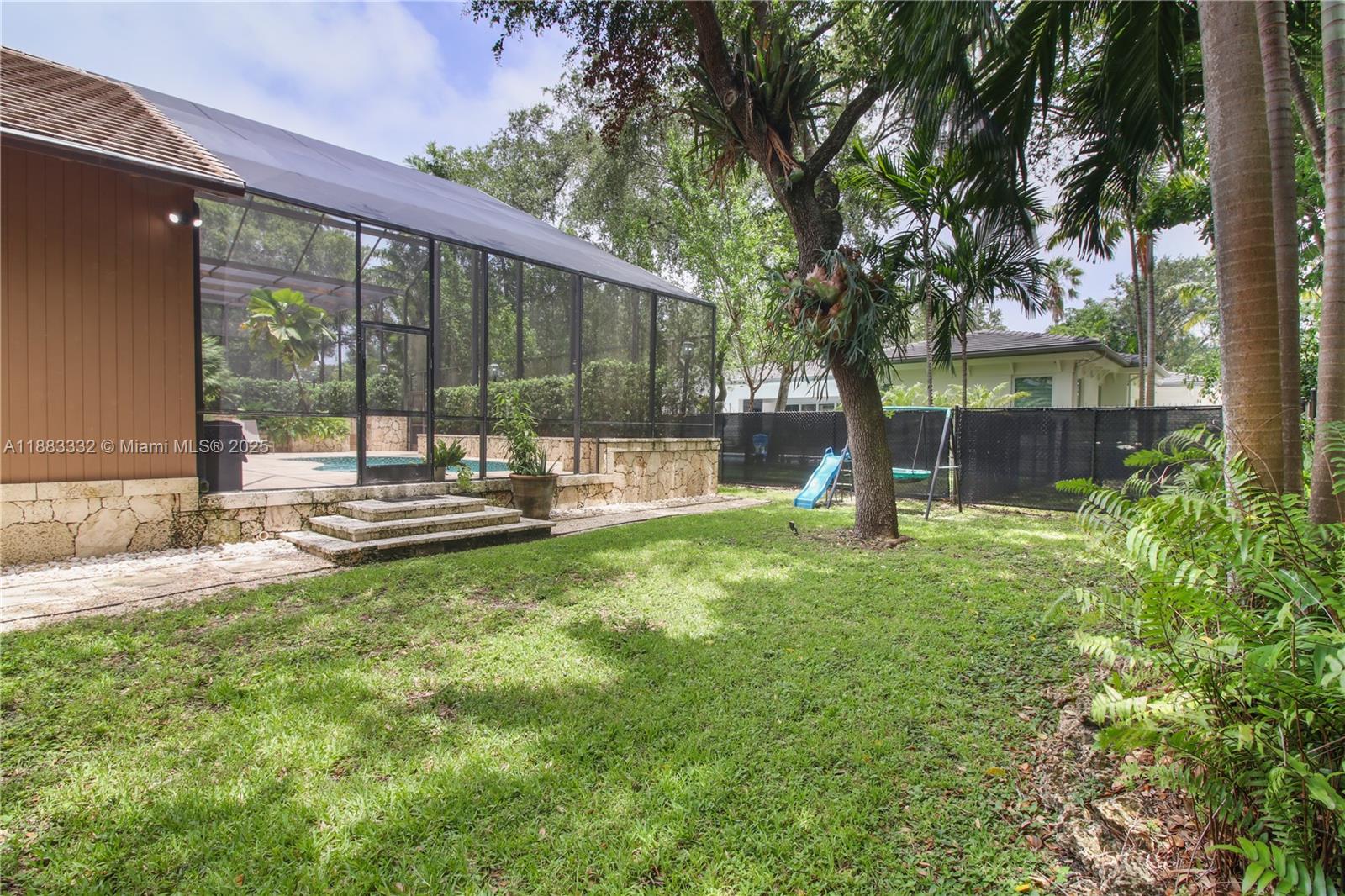 8120 SW 182nd St Palmetto Bay, FL 33157