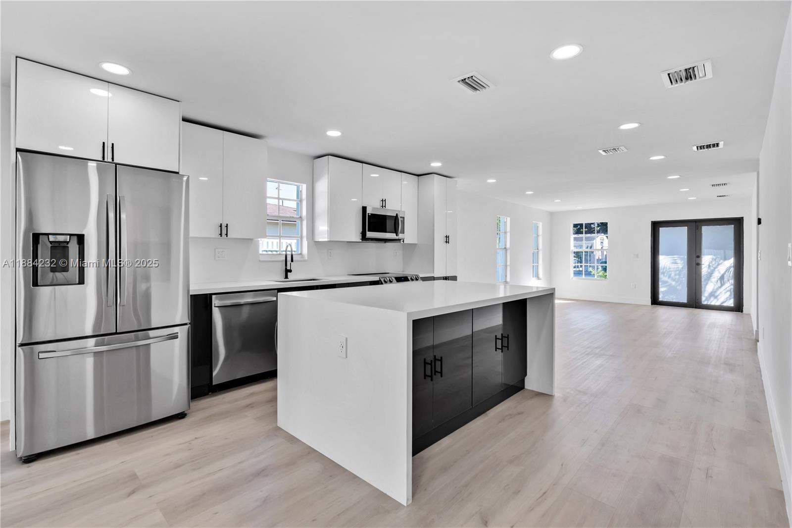 407 NW 45th St