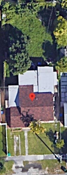 2473 SW 14th St