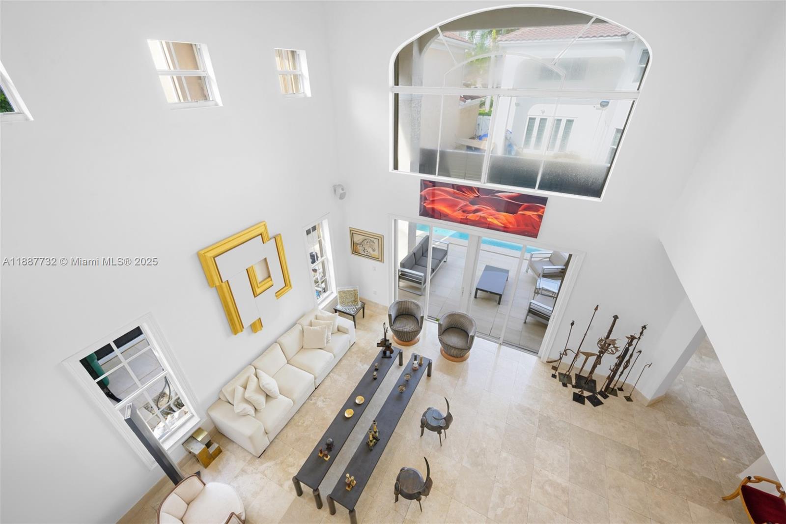 19460 39th Ct Sunny Isles Beach, FL 33160