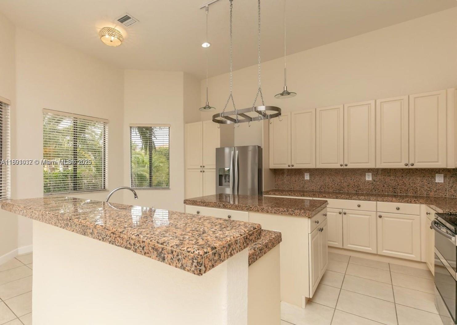 7635 SW 193rd Ln #- Cutler Bay, FL 33157