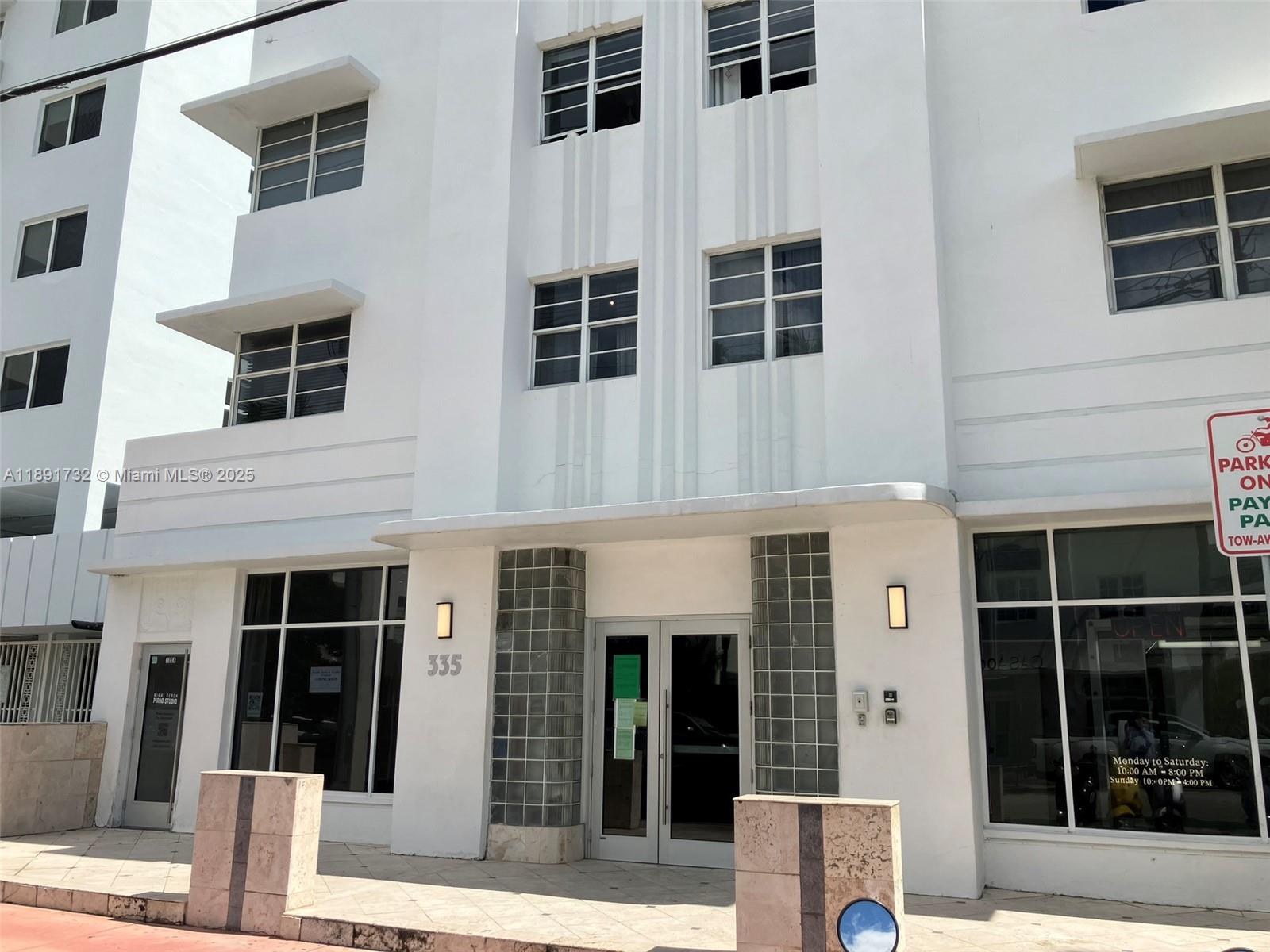 335 Ocean Dr #306
