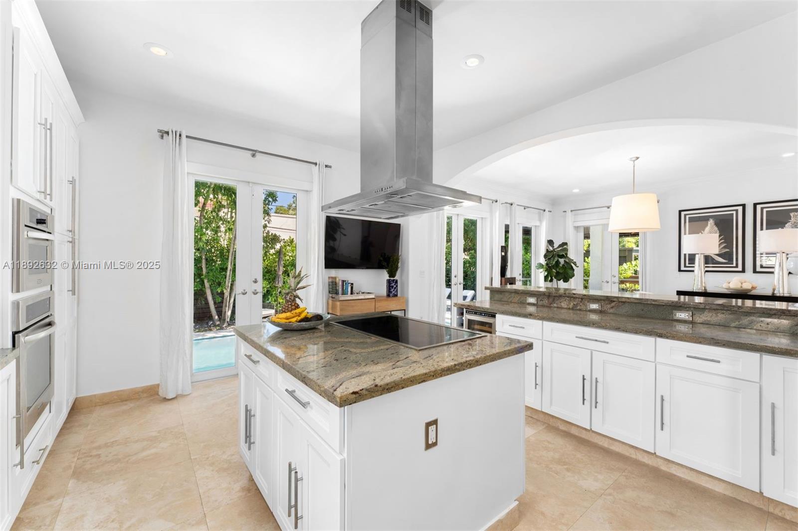 2143 N Bay Rd Miami Beach, FL 33140