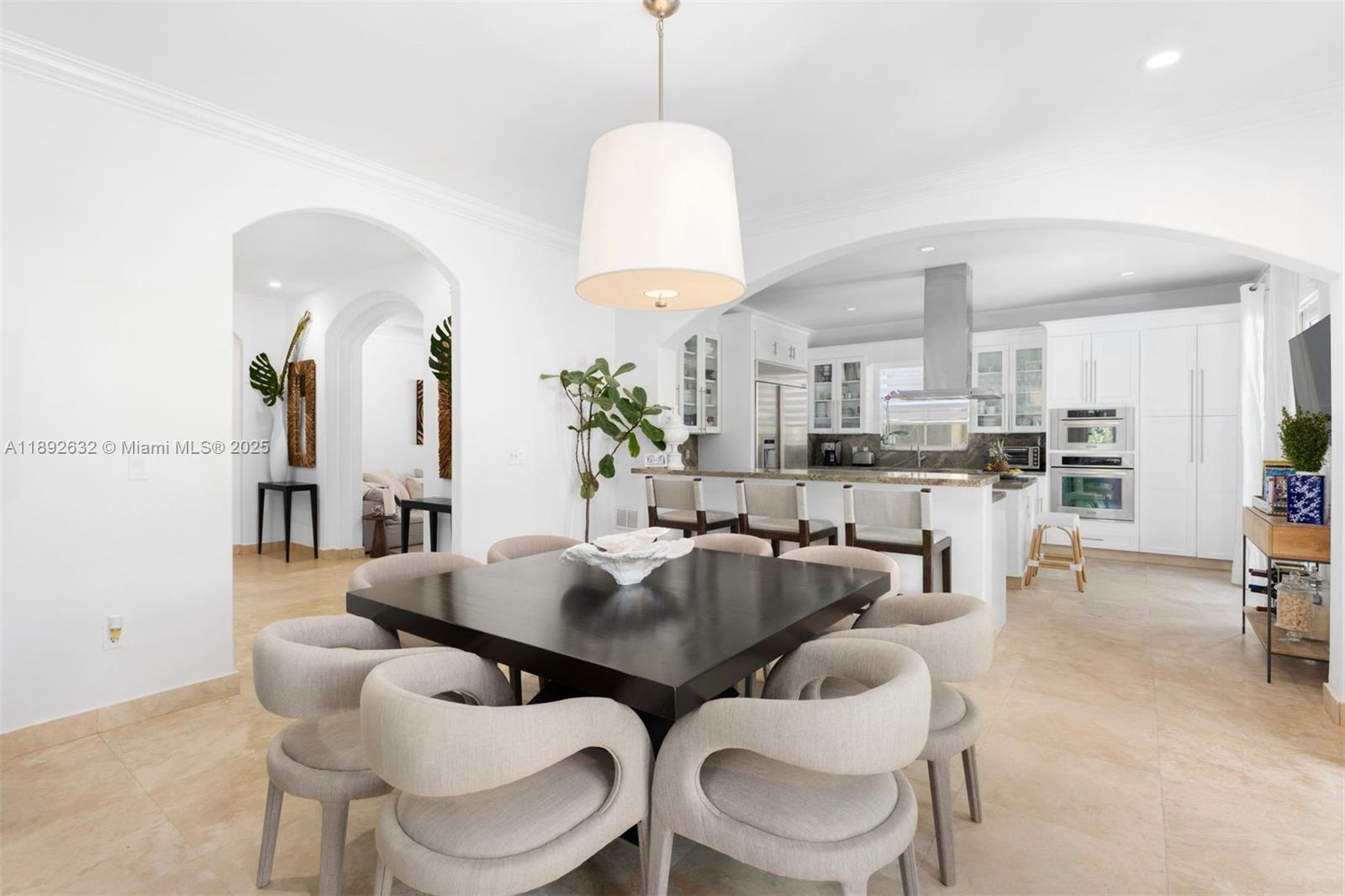 2143 N Bay Rd Miami Beach, FL 33140