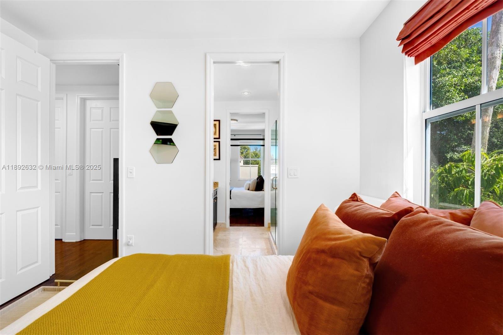 2143 N Bay Rd Miami Beach, FL 33140