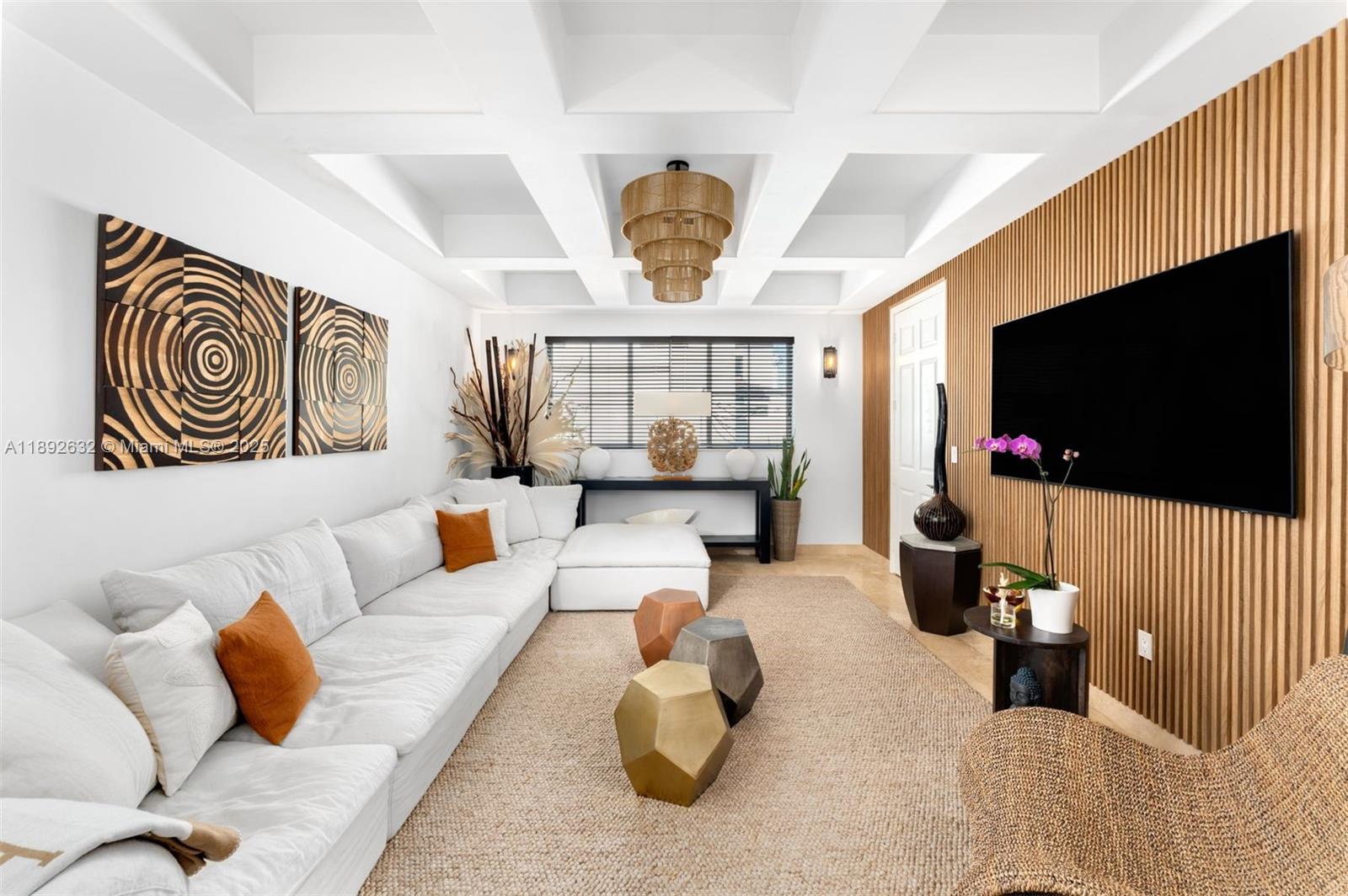 2143 N Bay Rd Miami Beach, FL 33140