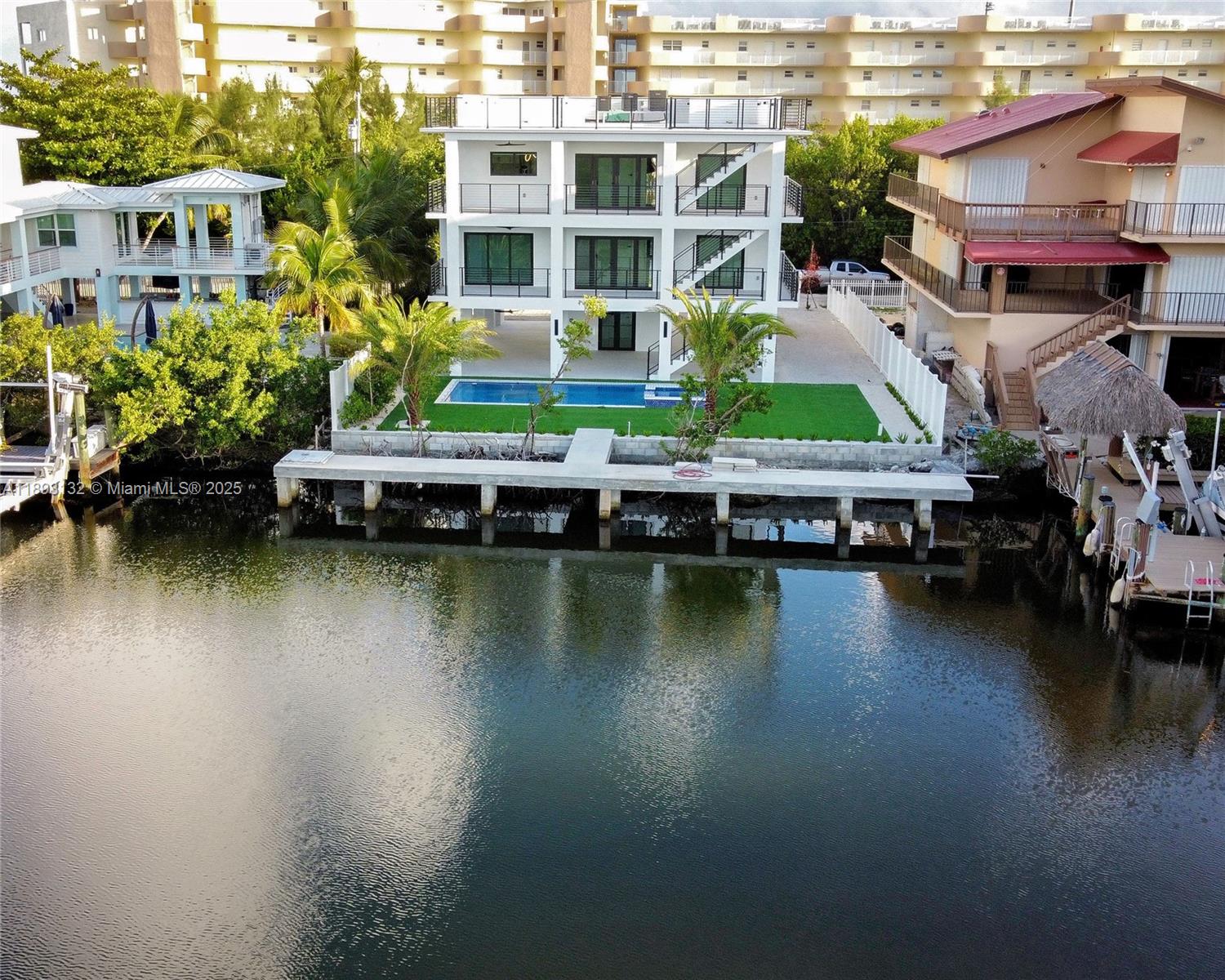 191 Fontaine Dr Tavernier, FL 33070