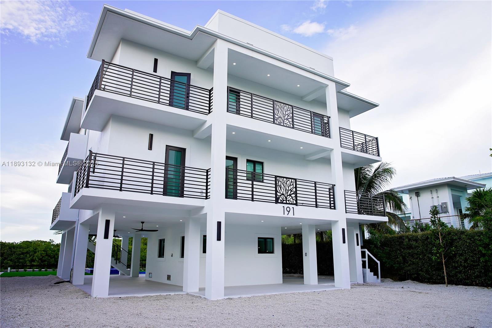 191 Fontaine Dr Tavernier, FL 33070