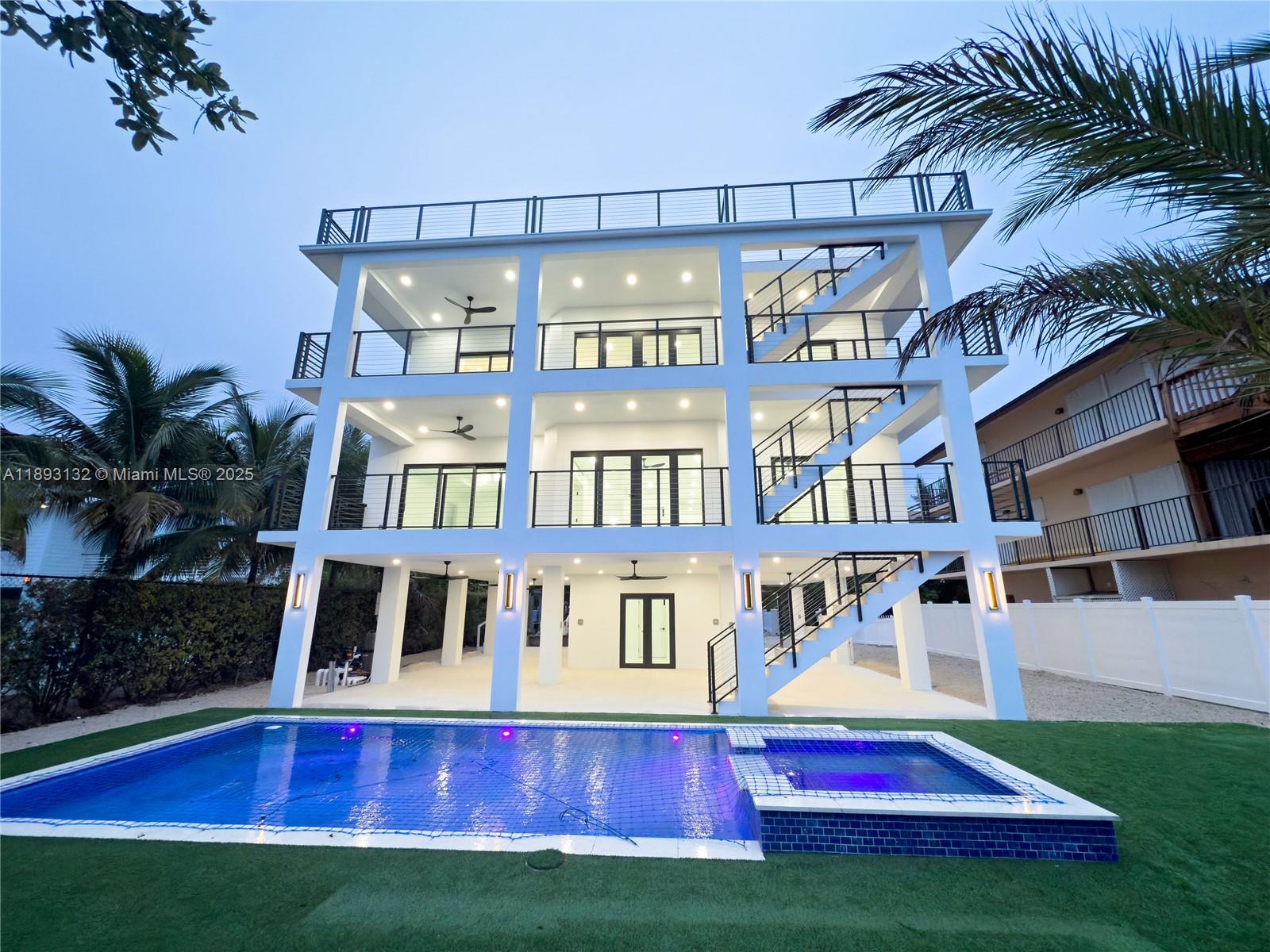 191 Fontaine Dr Tavernier, FL 33070