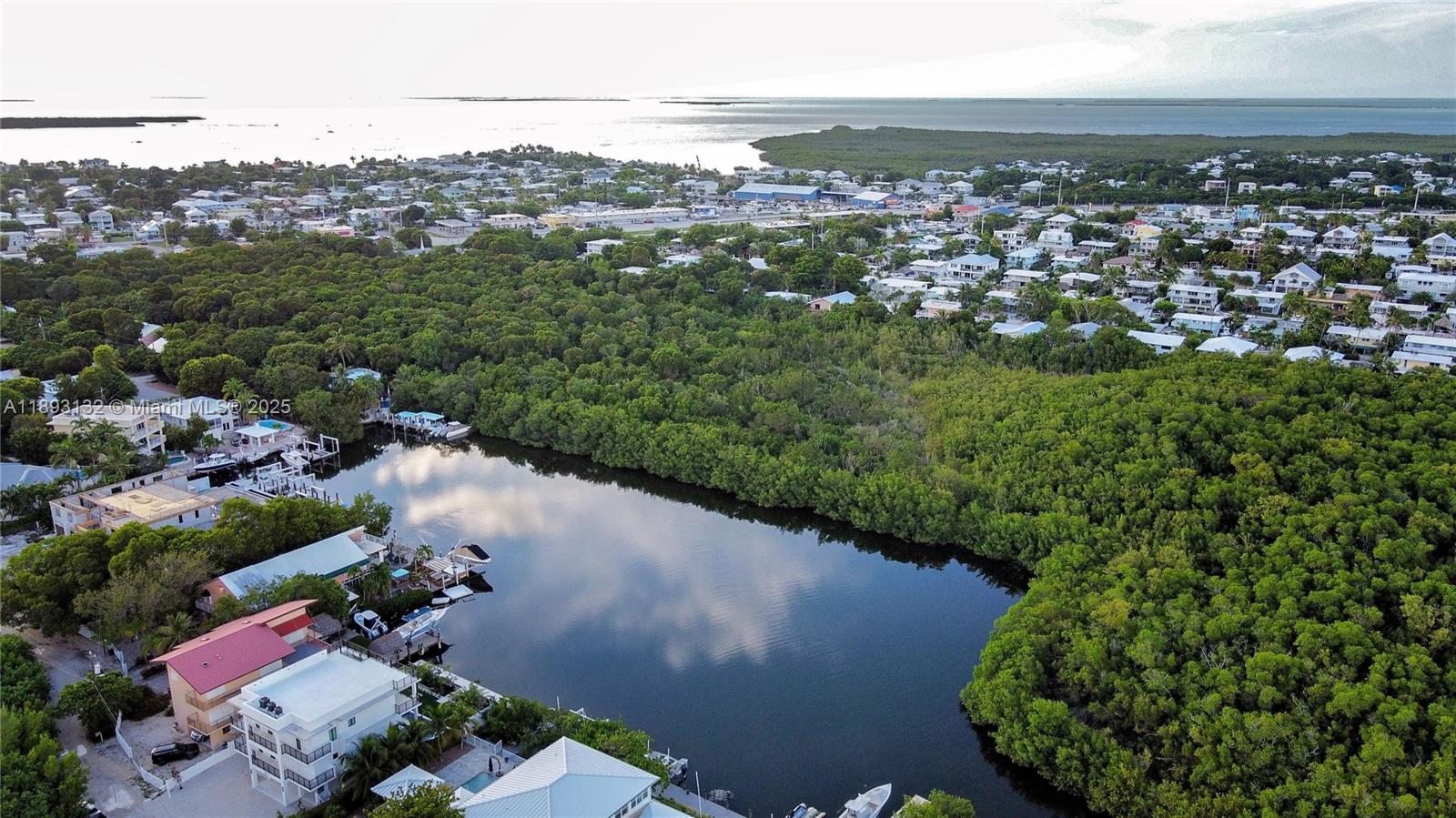 191 Fontaine Dr Tavernier, FL 33070