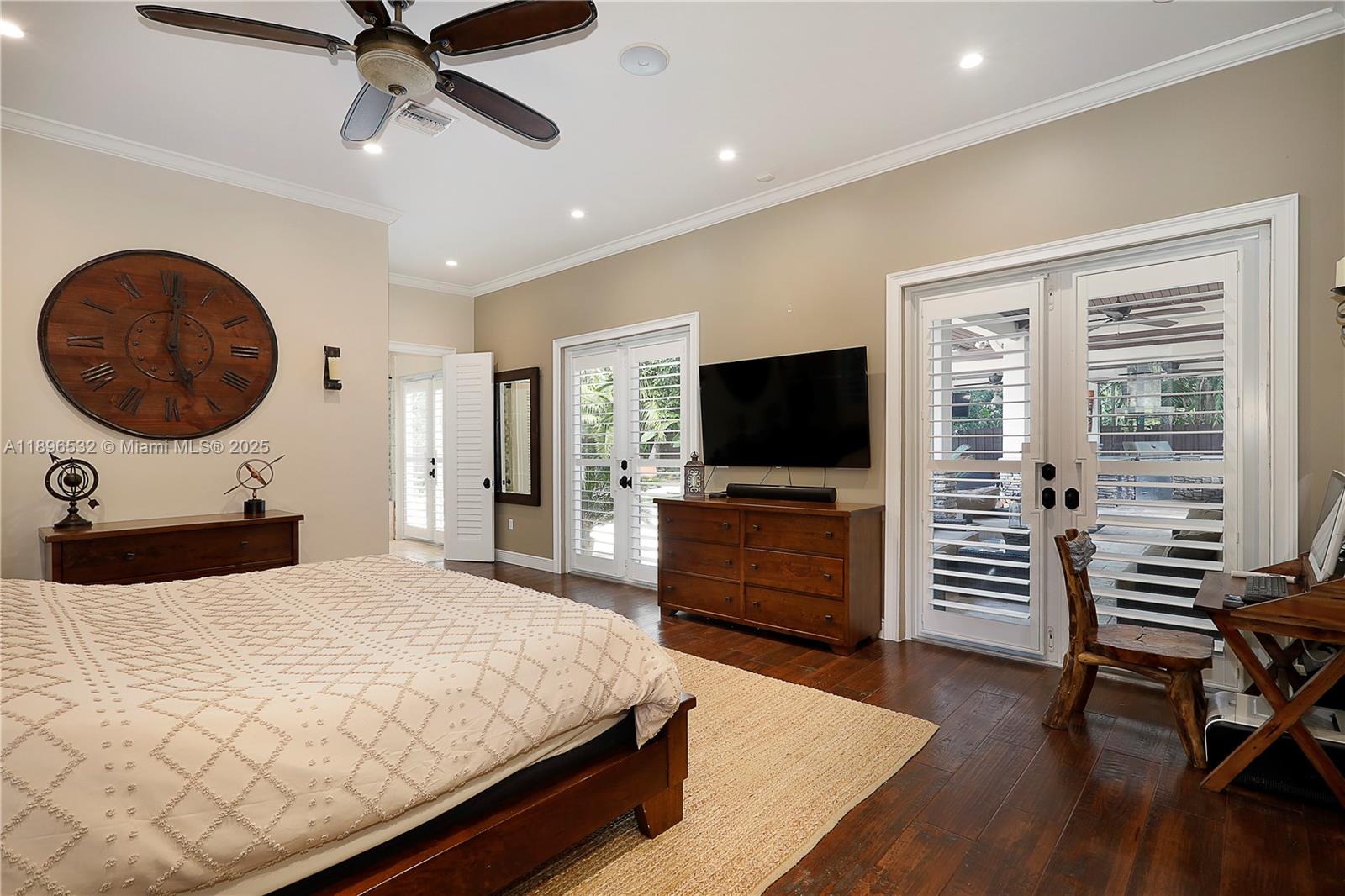 6461 SW 74th St South Miami, FL 33143