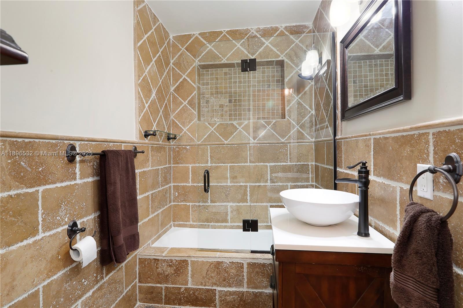 6461 SW 74th St South Miami, FL 33143