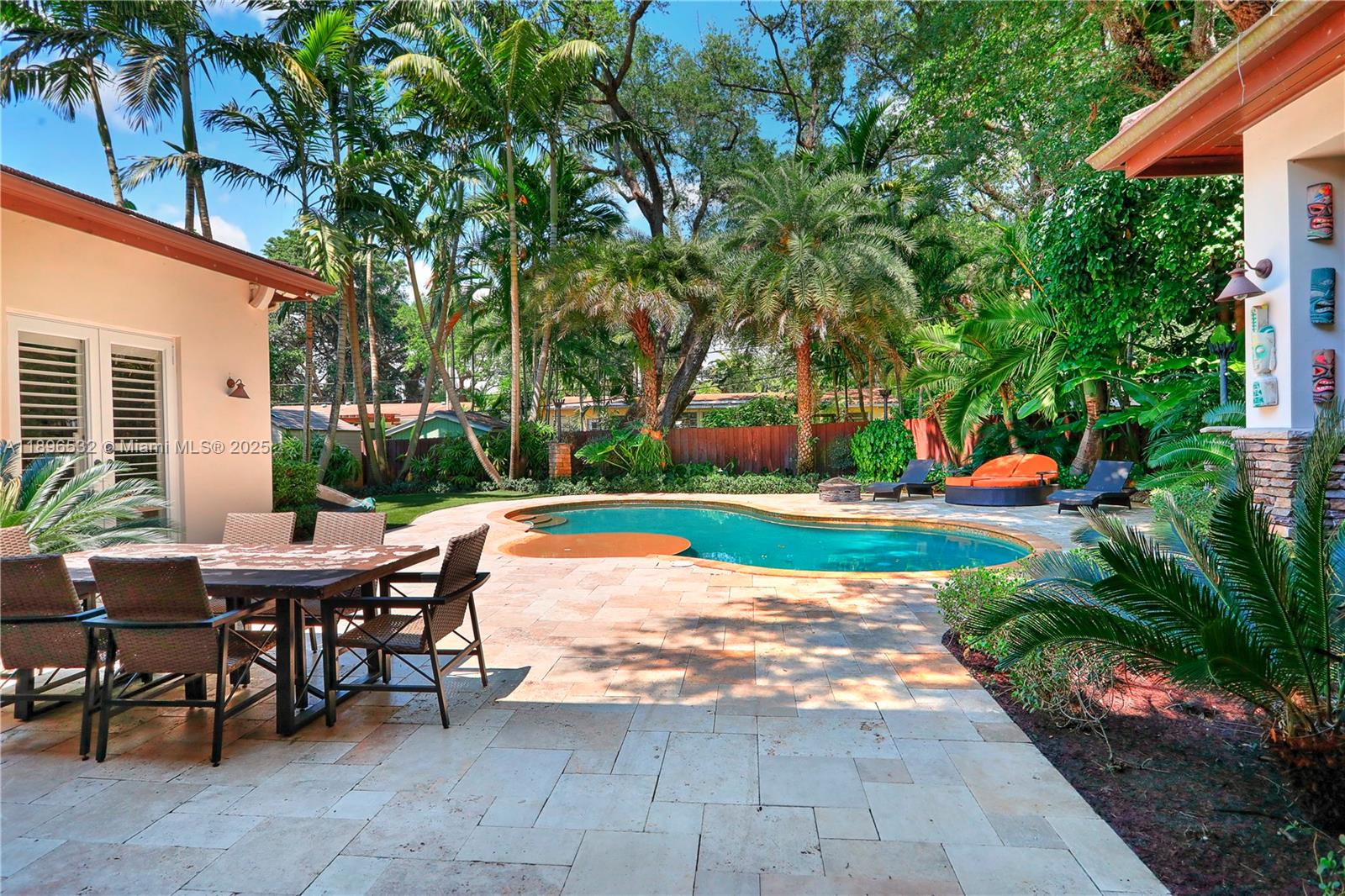 6461 SW 74th St South Miami, FL 33143