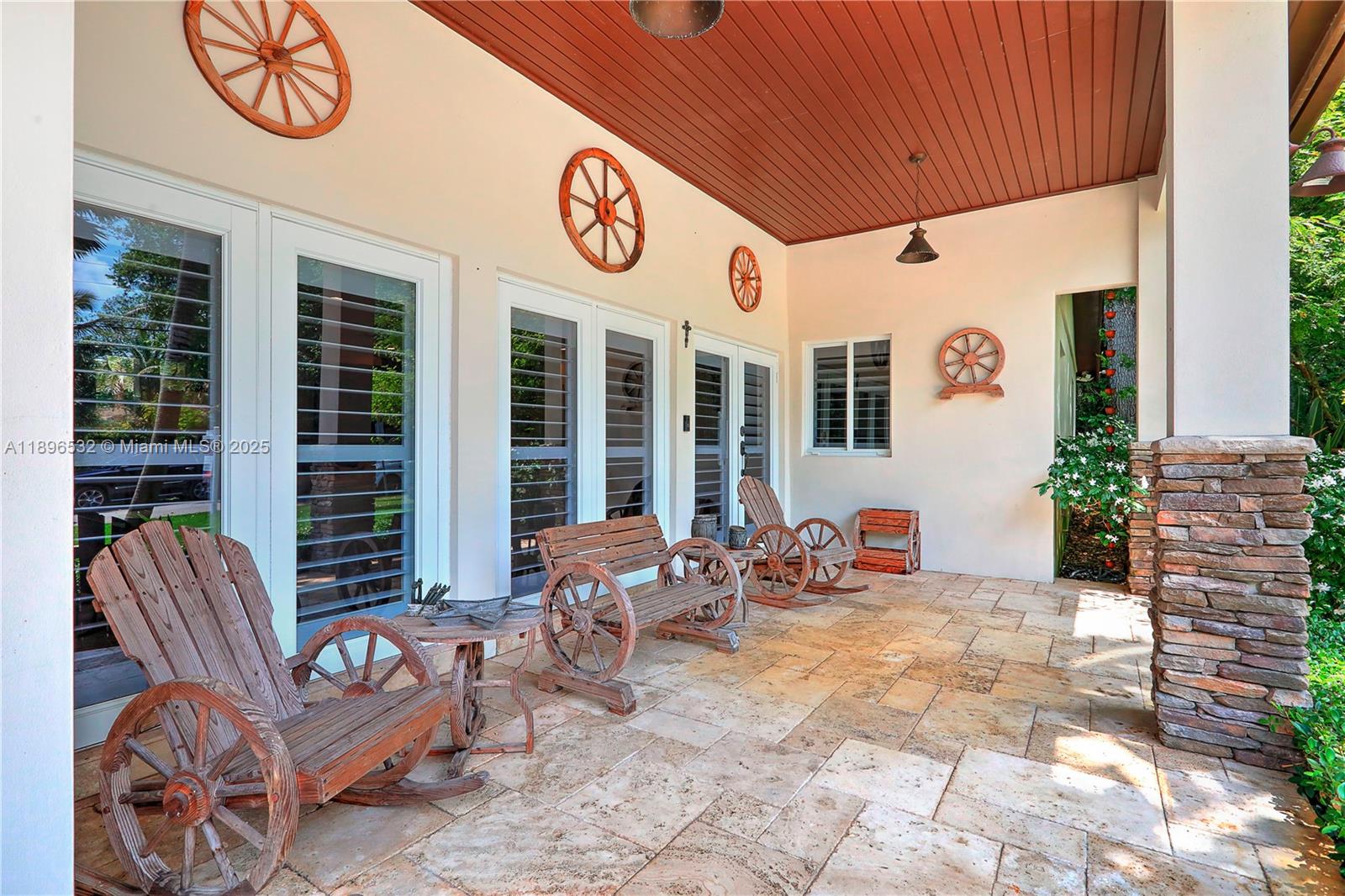 6461 SW 74th St South Miami, FL 33143