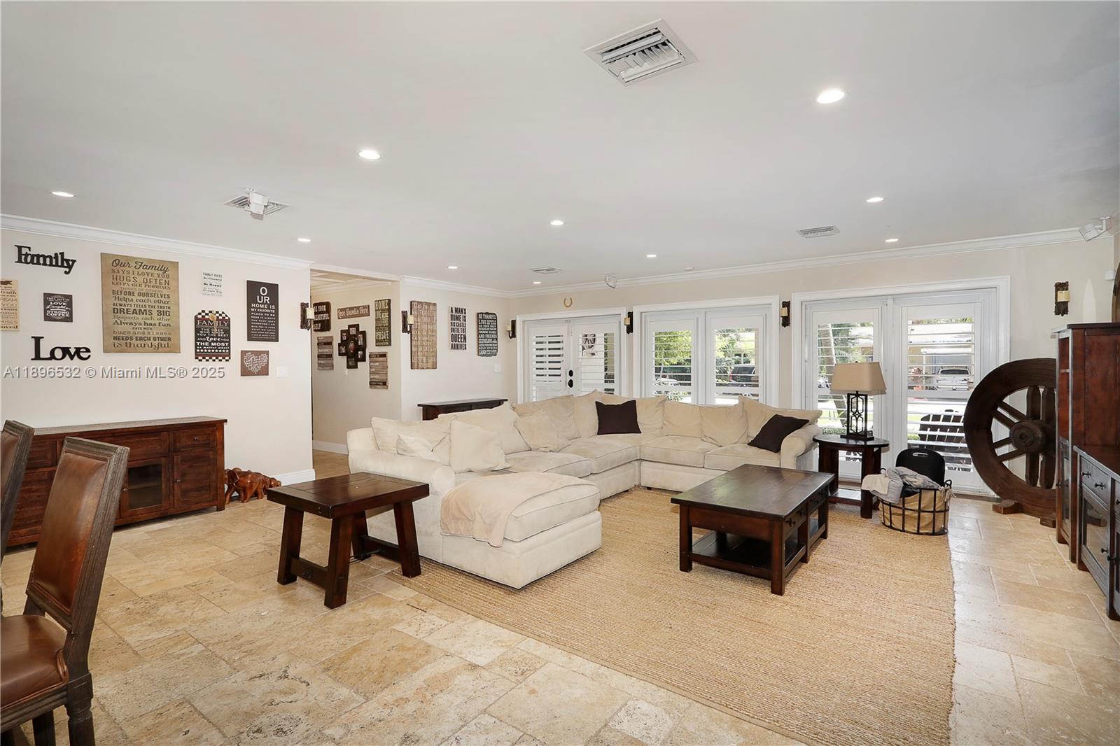 6461 SW 74th St South Miami, FL 33143