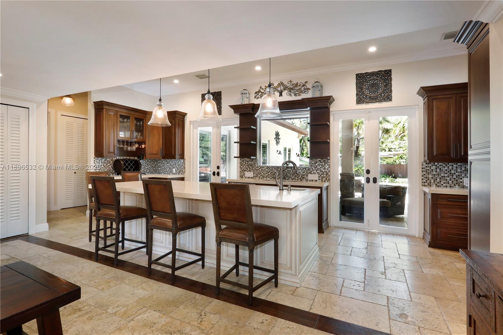 6461 SW 74th St South Miami, FL 33143