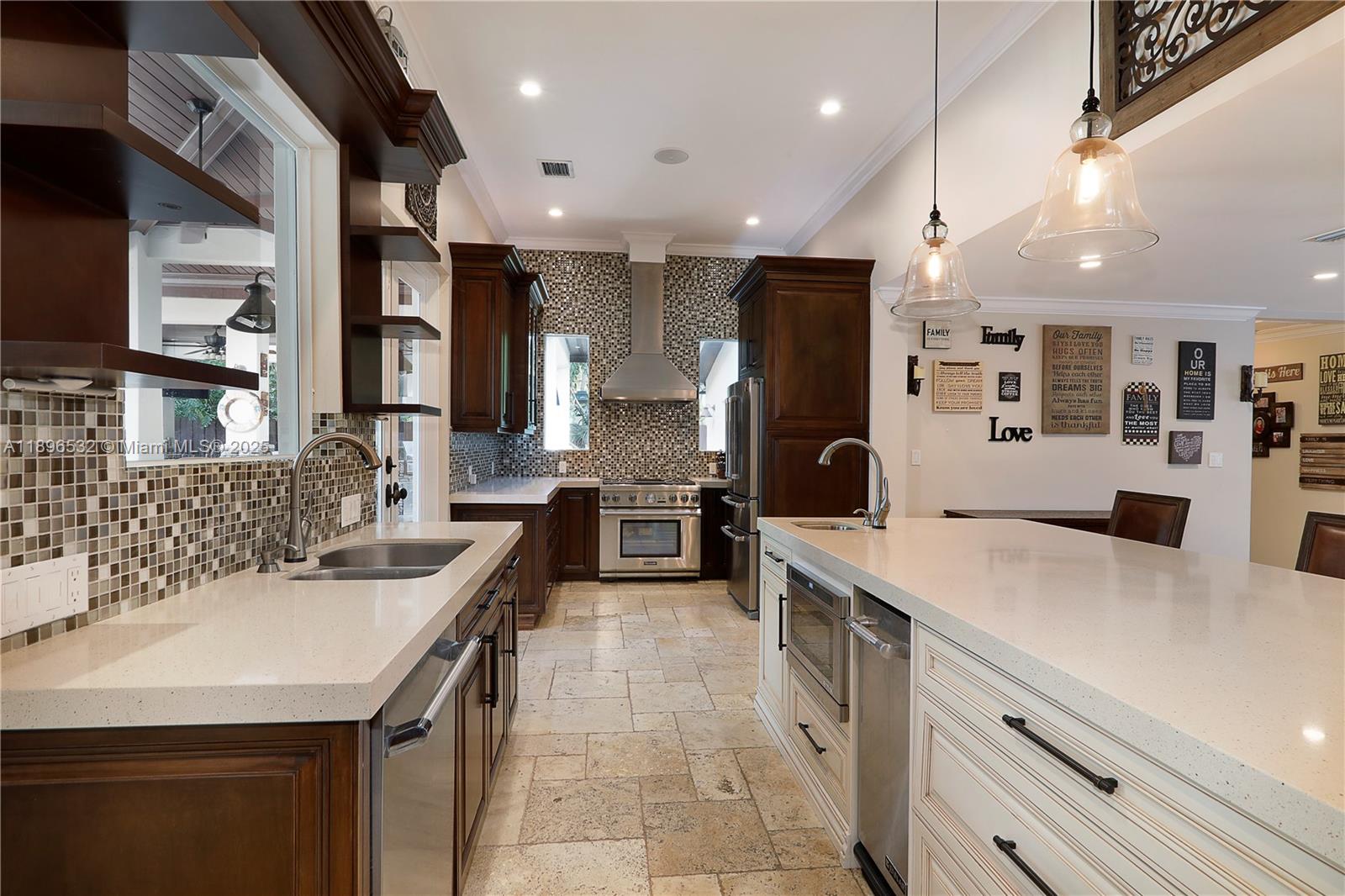 6461 SW 74th St South Miami, FL 33143