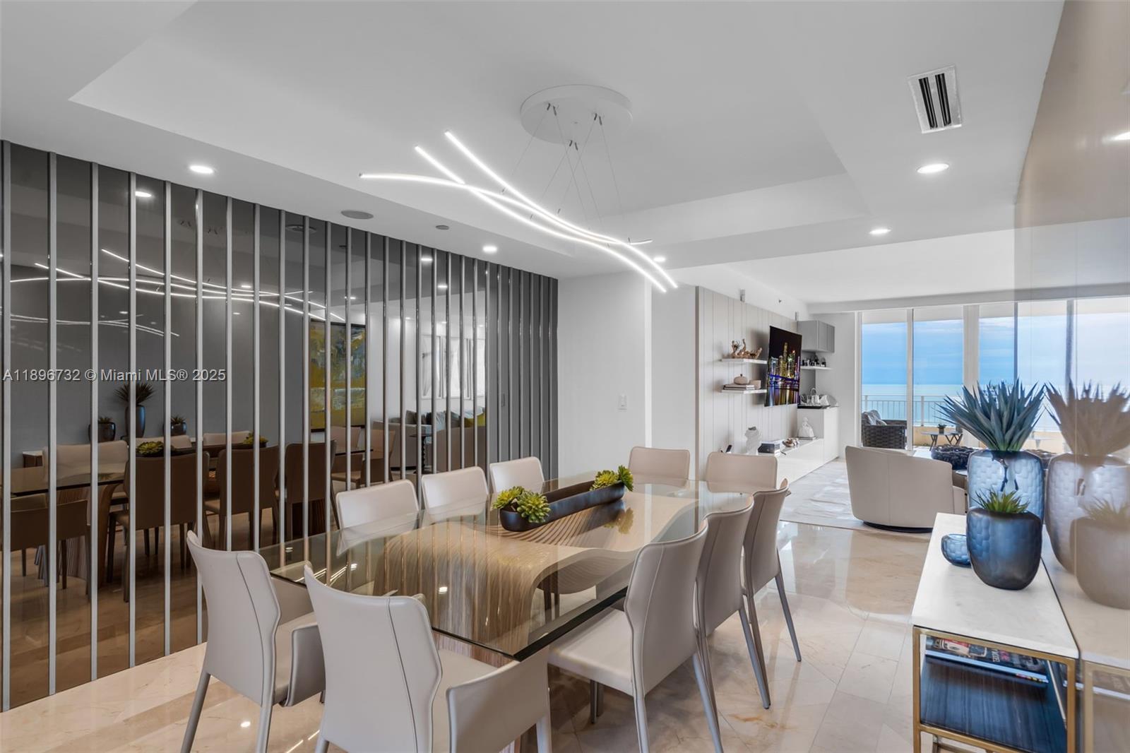 image OCEAN TOWER TWO CONDO9