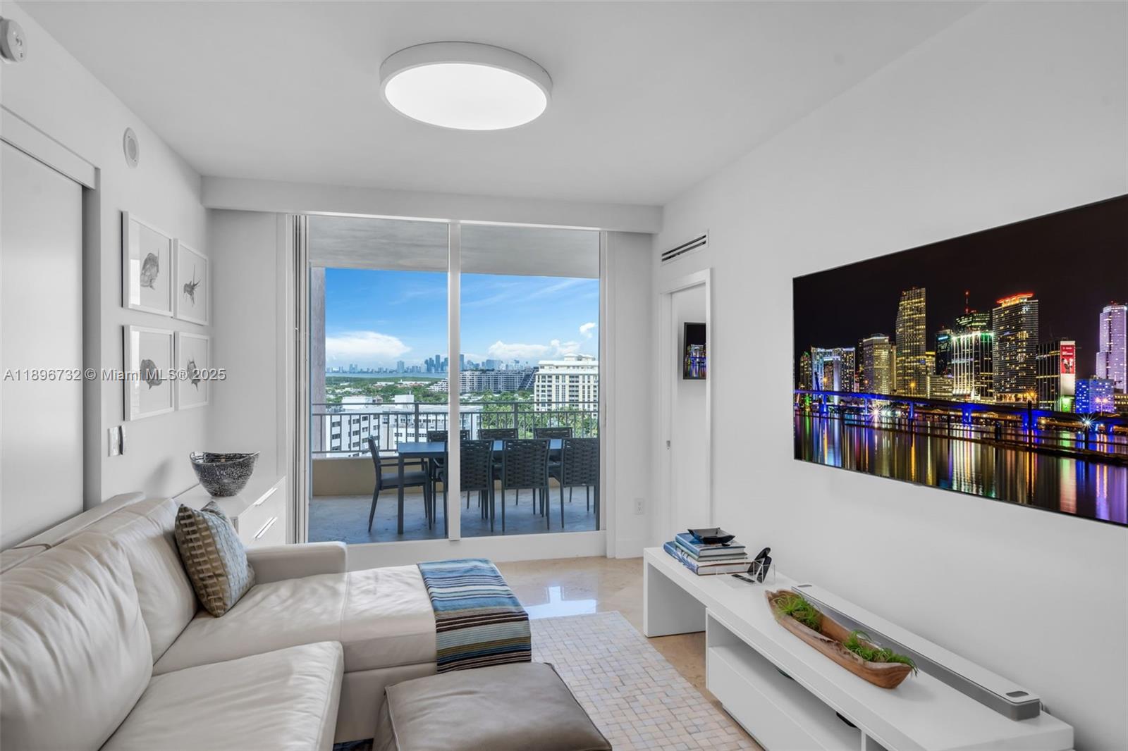 image OCEAN TOWER TWO CONDO13