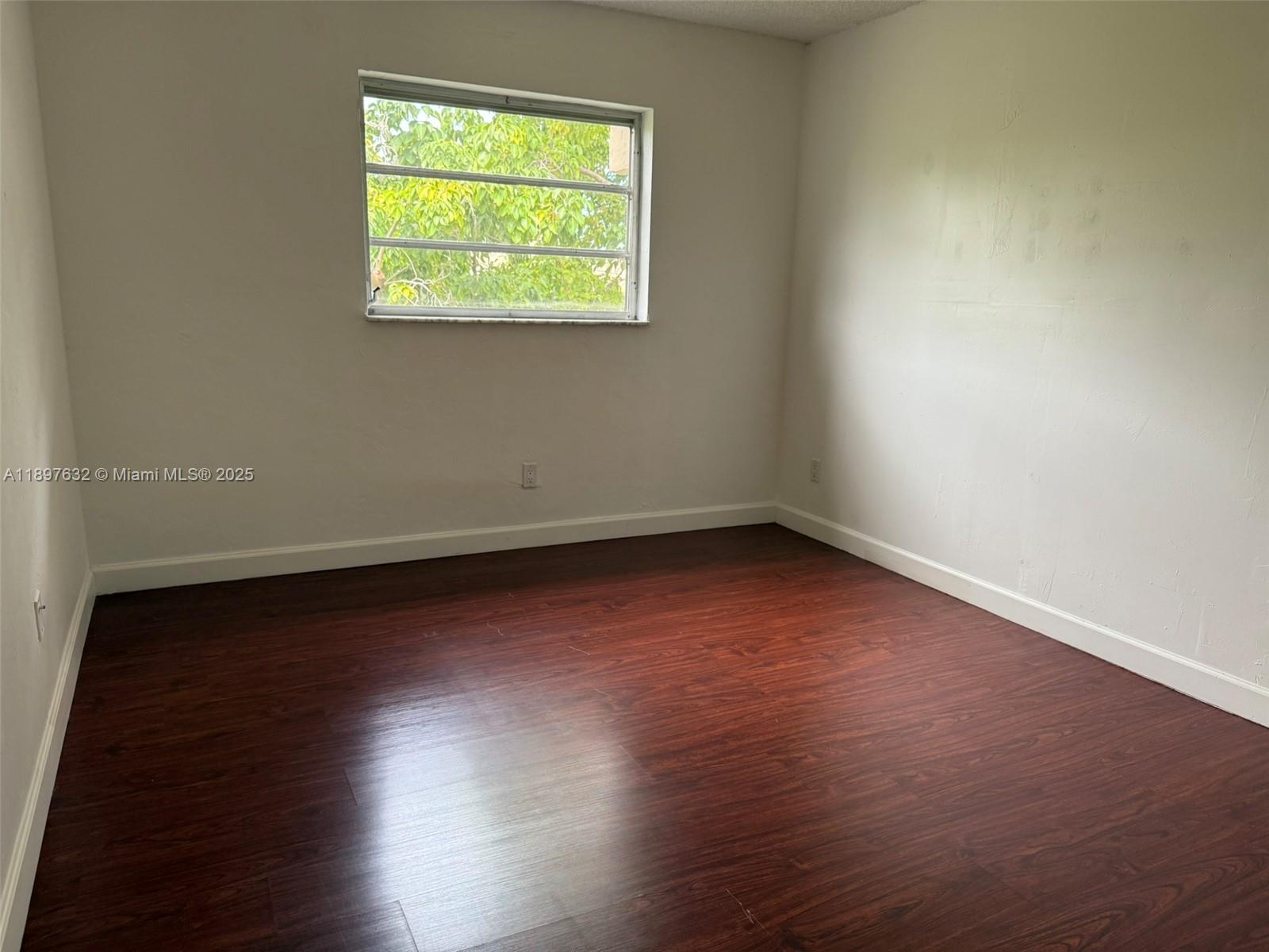 3860 NE 170th St #412 North Miami Beach, FL 33160