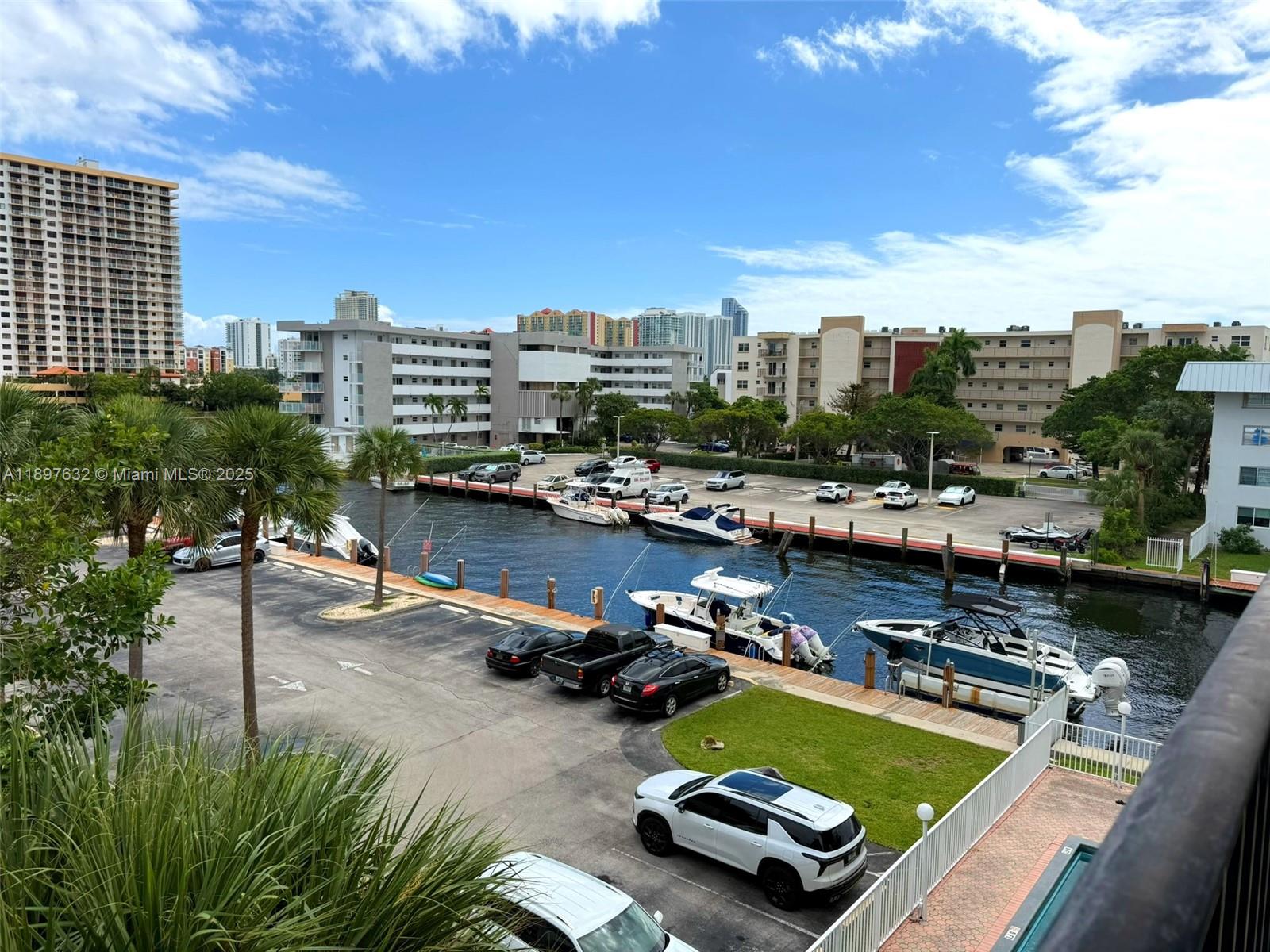 3860 NE 170th St #412 North Miami Beach, FL 33160