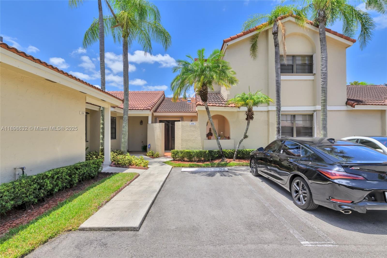 6326 NW 170th Ter