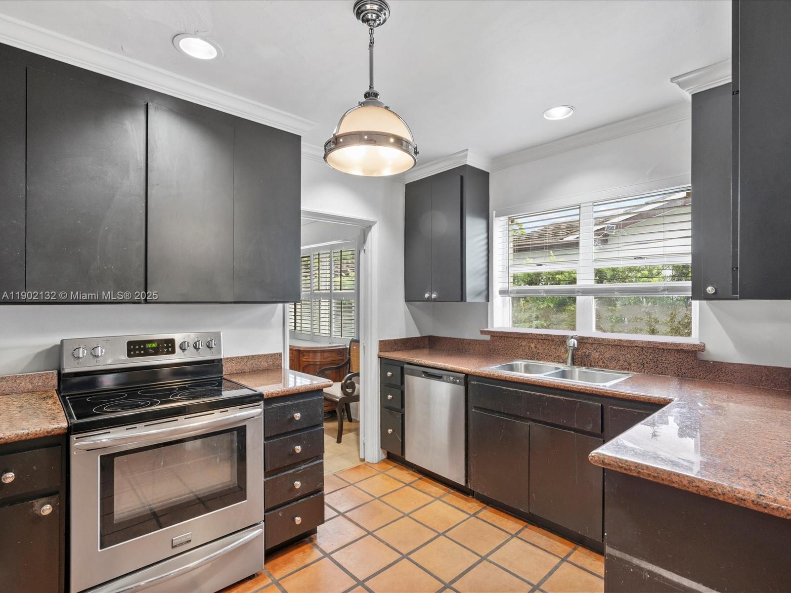 2700 SW 4th Ave Miami, FL 33129