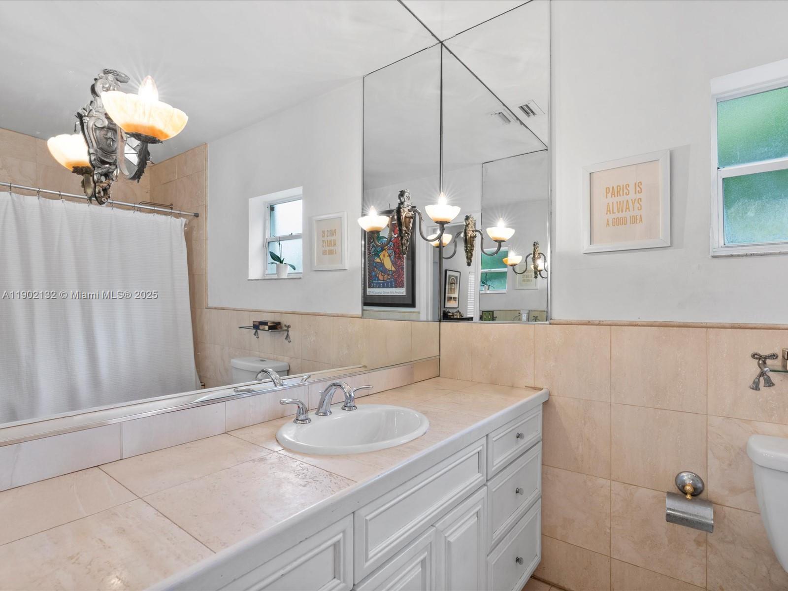 2700 SW 4th Ave Miami, FL 33129