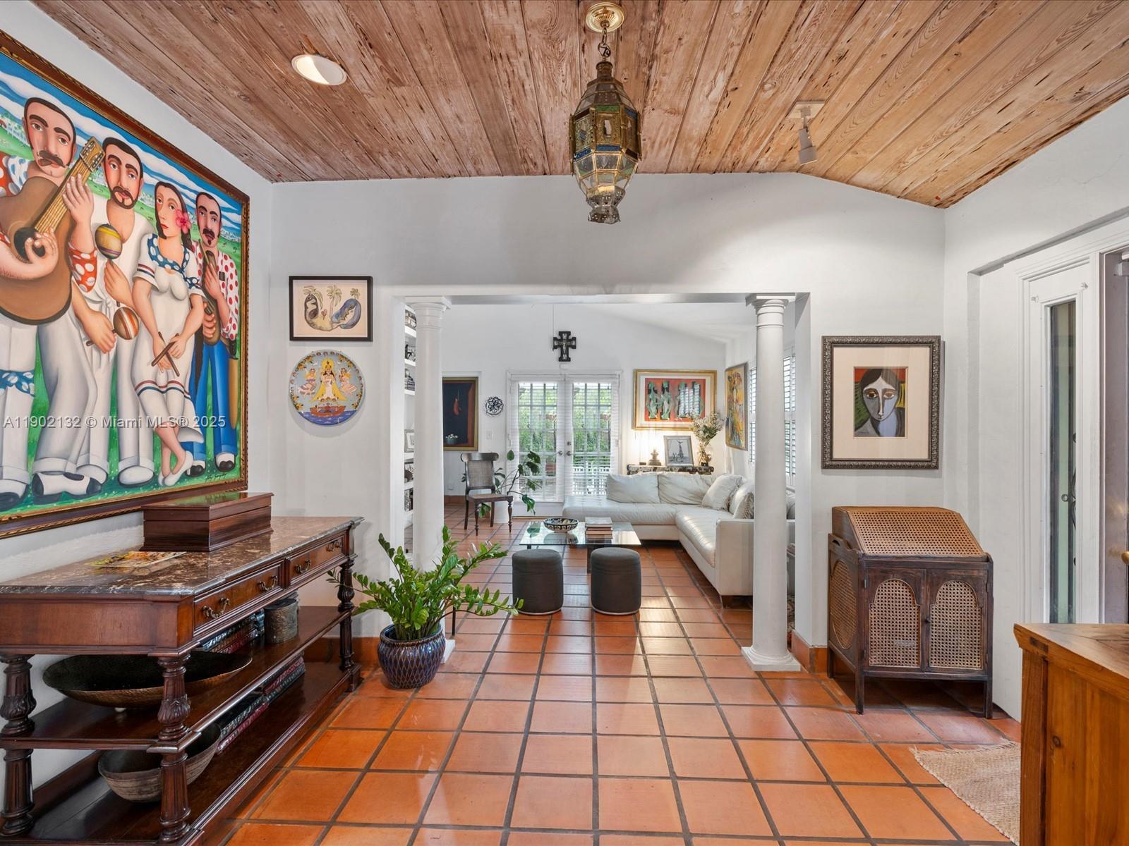 2700 SW 4th Ave Miami, FL 33129