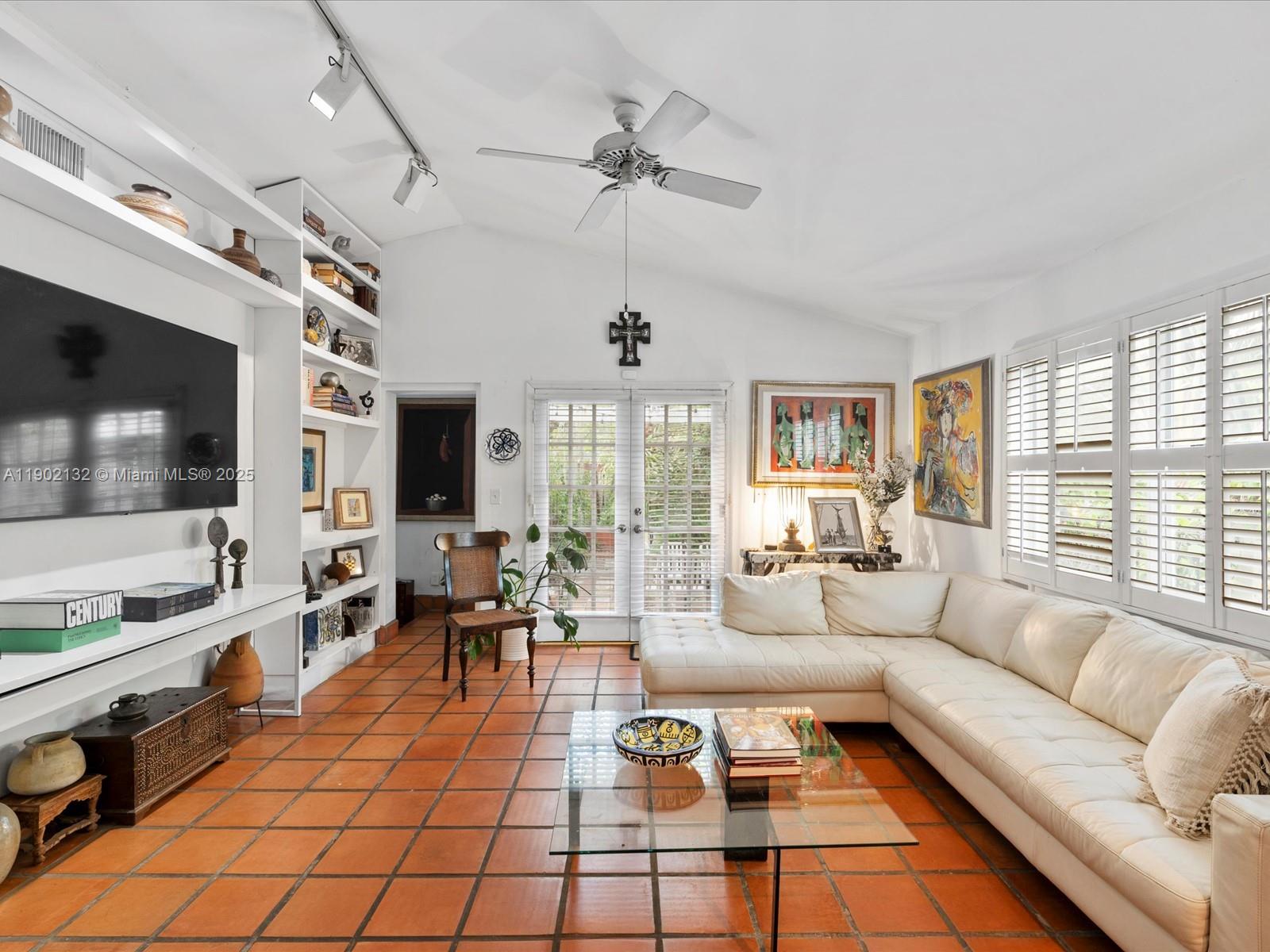 2700 SW 4th Ave Miami, FL 33129